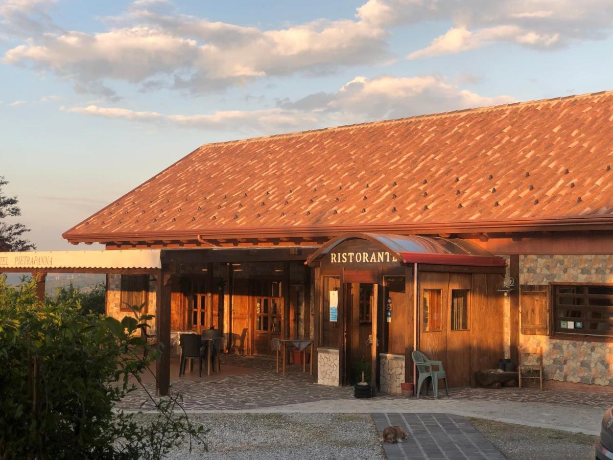 Hotel Pietrapanna Calvello Kültér fotó