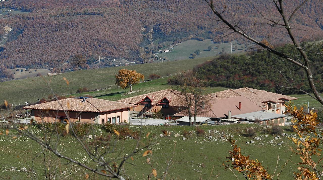 Hotel Pietrapanna Calvello Kültér fotó