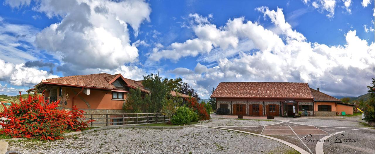 Hotel Pietrapanna Calvello Kültér fotó