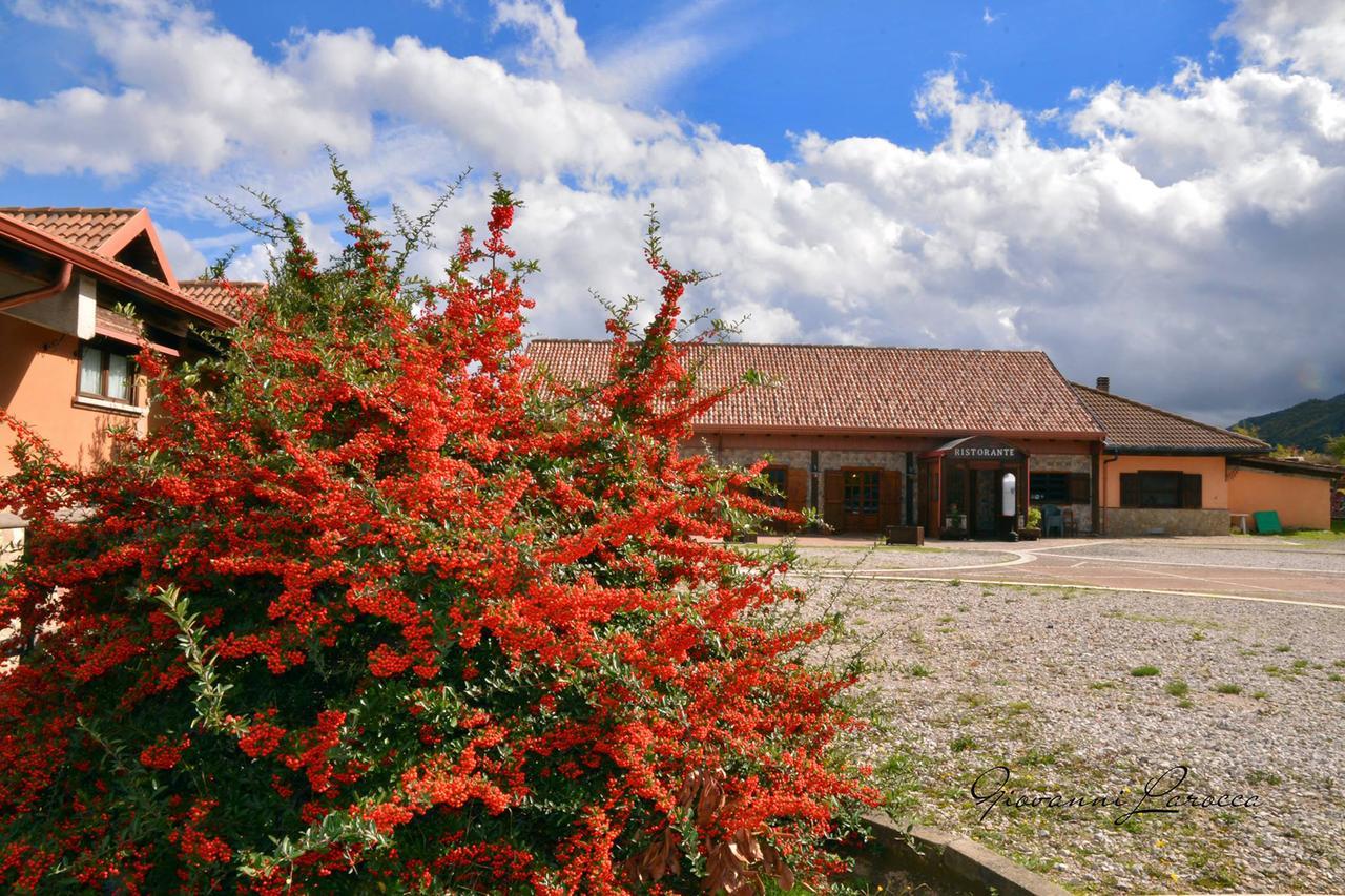 Hotel Pietrapanna Calvello Kültér fotó