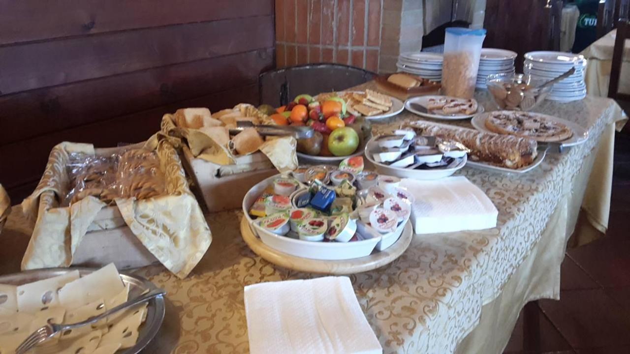 Hotel Pietrapanna Calvello Kültér fotó